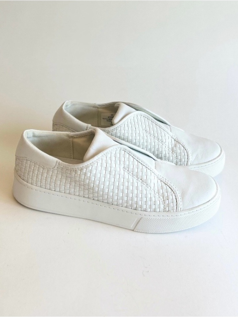 Marc Fisher White Man Made Weaving Leather Sneakers size 6.